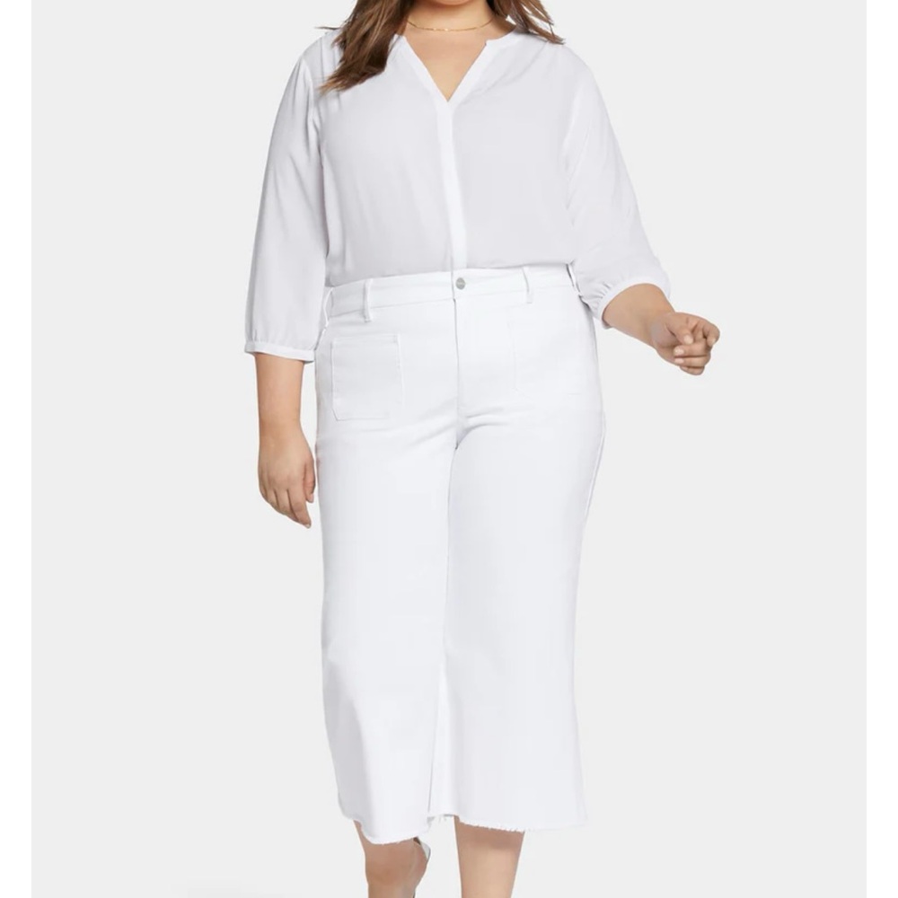 NYDJ Optic White Wide Leg Capri Frey hem